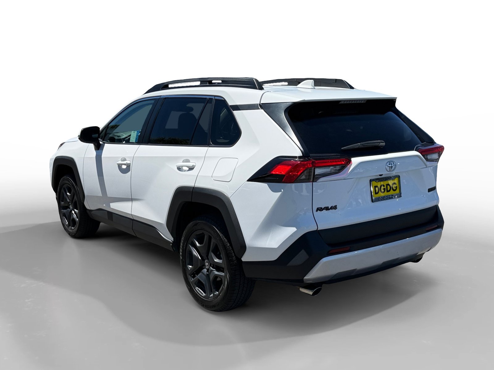 Used 2024 Toyota RAV4 Adventure AWD/4WD image 3