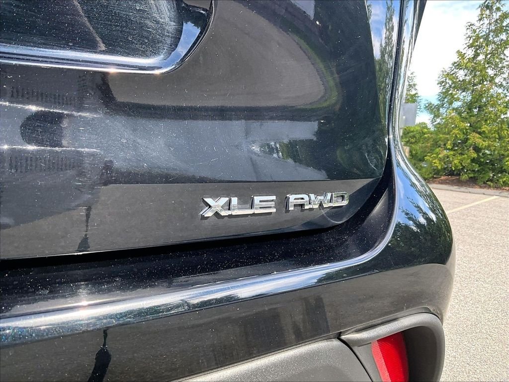Certified 2026 Toyota Highlander XLE AWD/4WD image 30