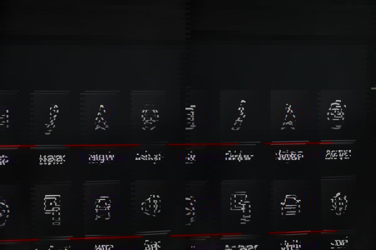 Used 2024 Volkswagen Jetta GLI Autobahn image 9