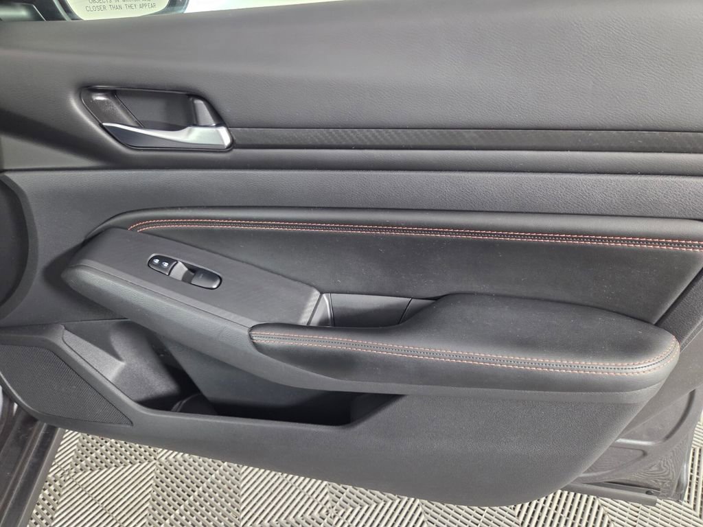 Used 2022 Nissan Altima 2.5 SR image 31