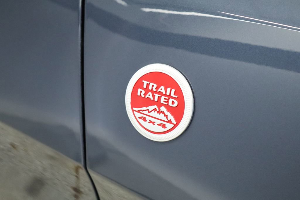 Used 2021 Jeep Grand Cherokee Trailhawk w/ Trailhawk Luxury Group image 19