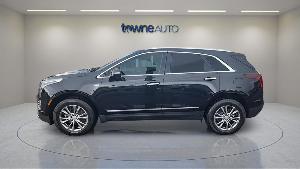 Used 2022 Cadillac XT5 Premium Luxury image 2