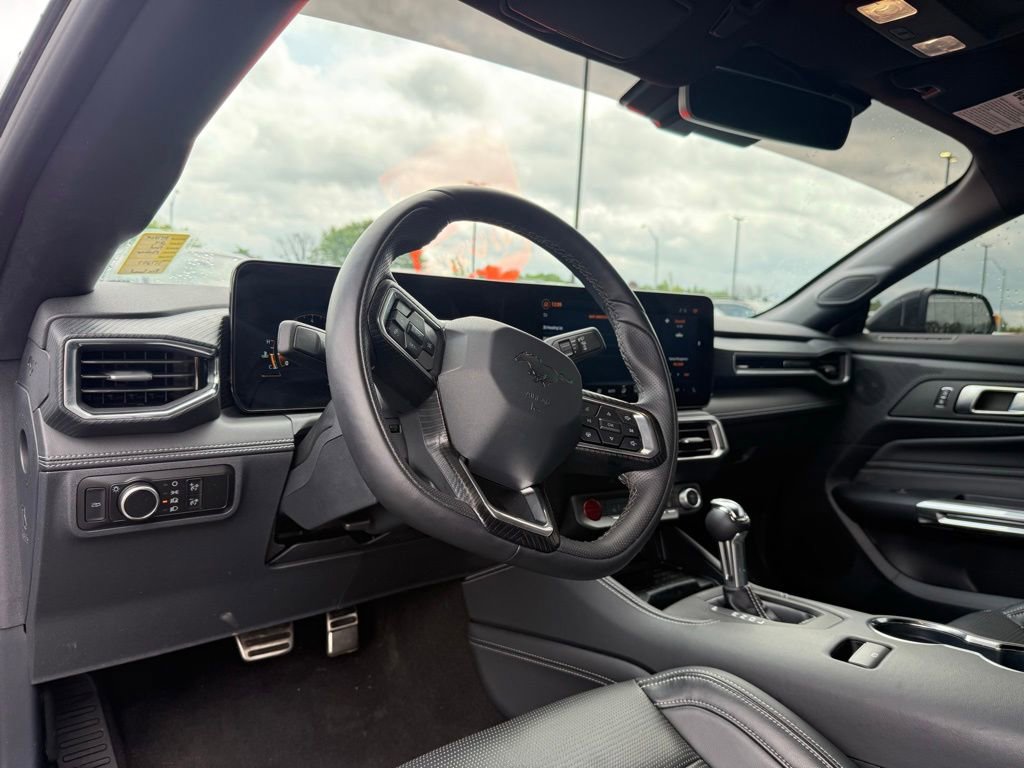 Used 2024 Ford Mustang Premium image 10