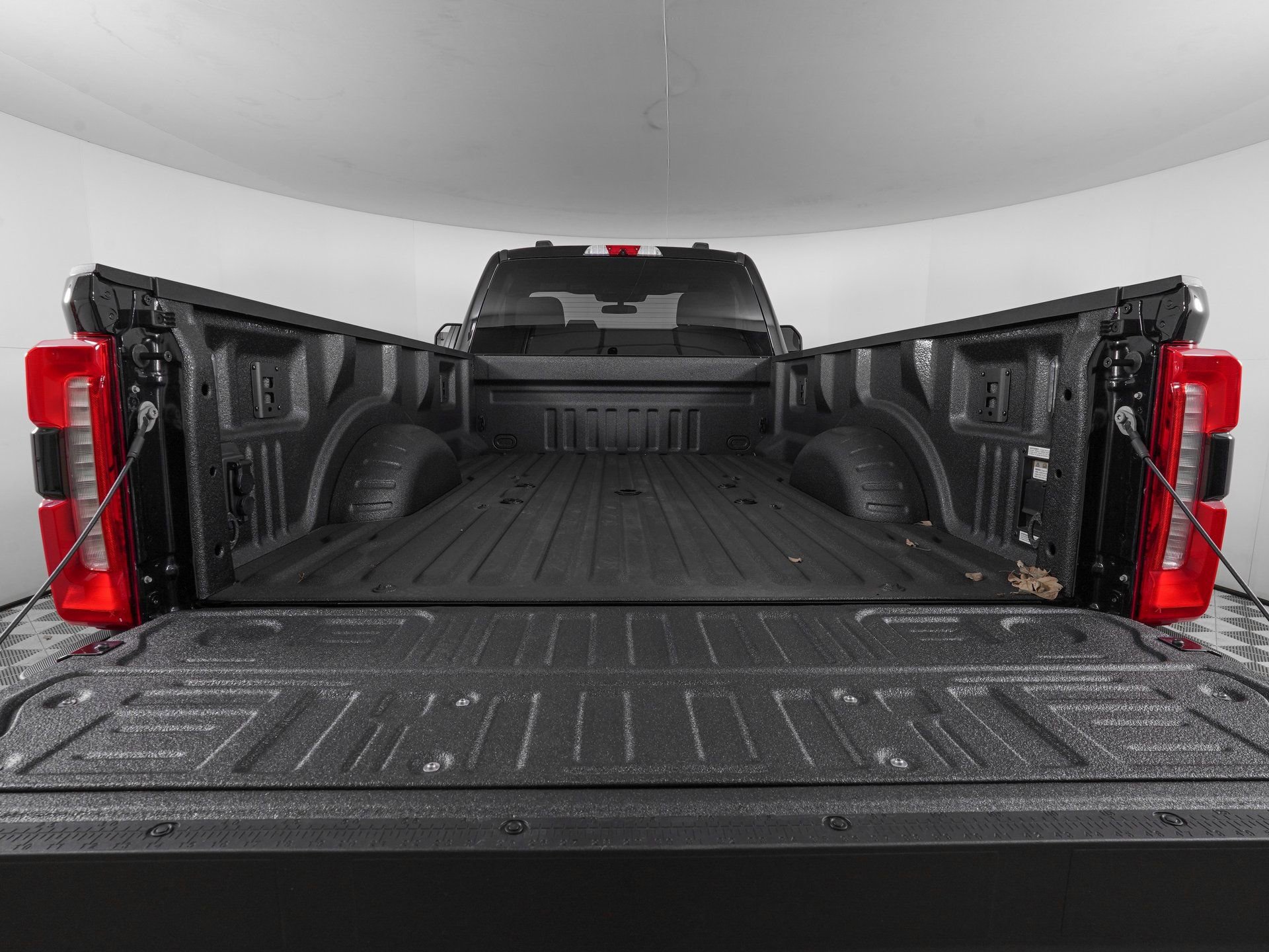 Used 2026 Ford F450 XLT w/ 360-Degree Camera Package image 13