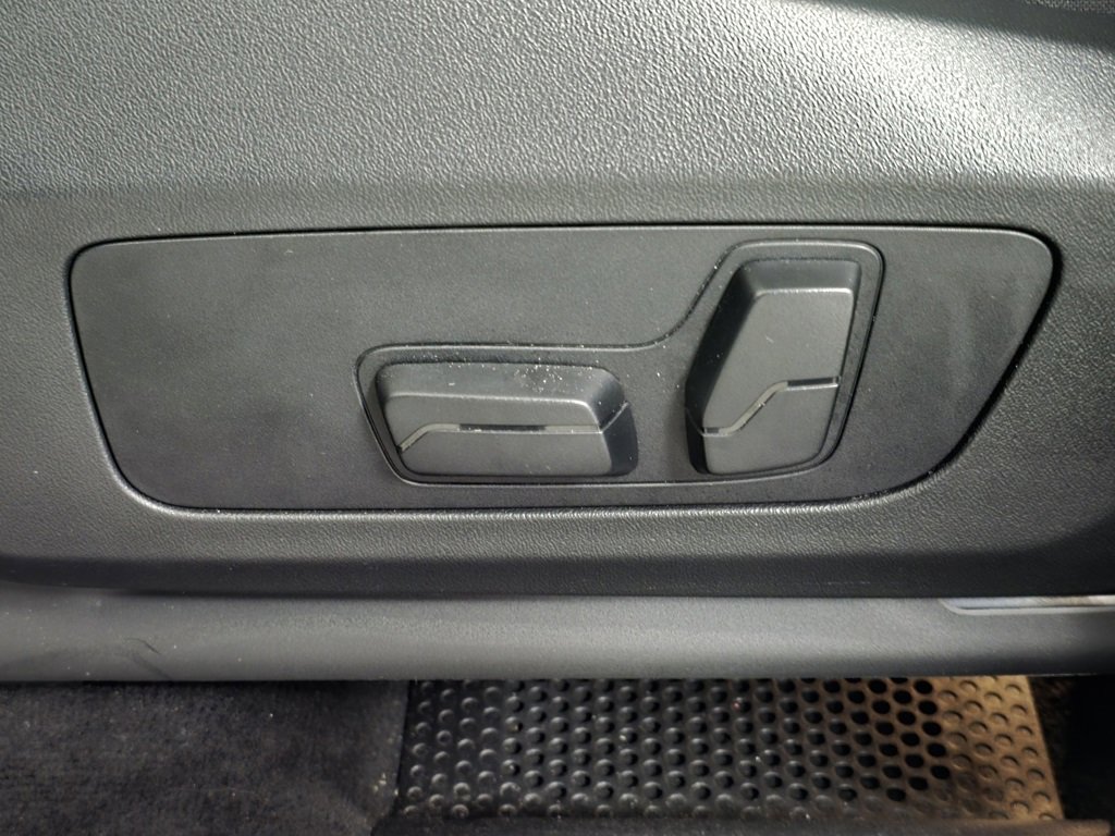 Used 2025 BMW X1 xDrive28i w/ Convenience Package image 15