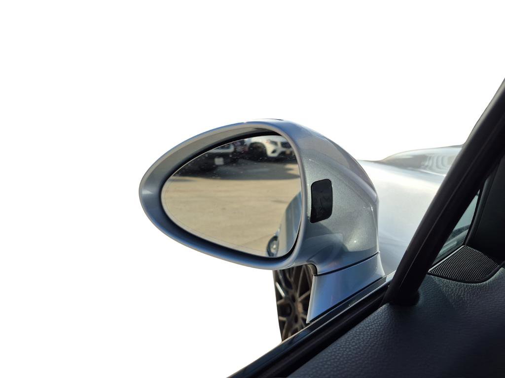 Used 2016 Porsche Panamera S image 17