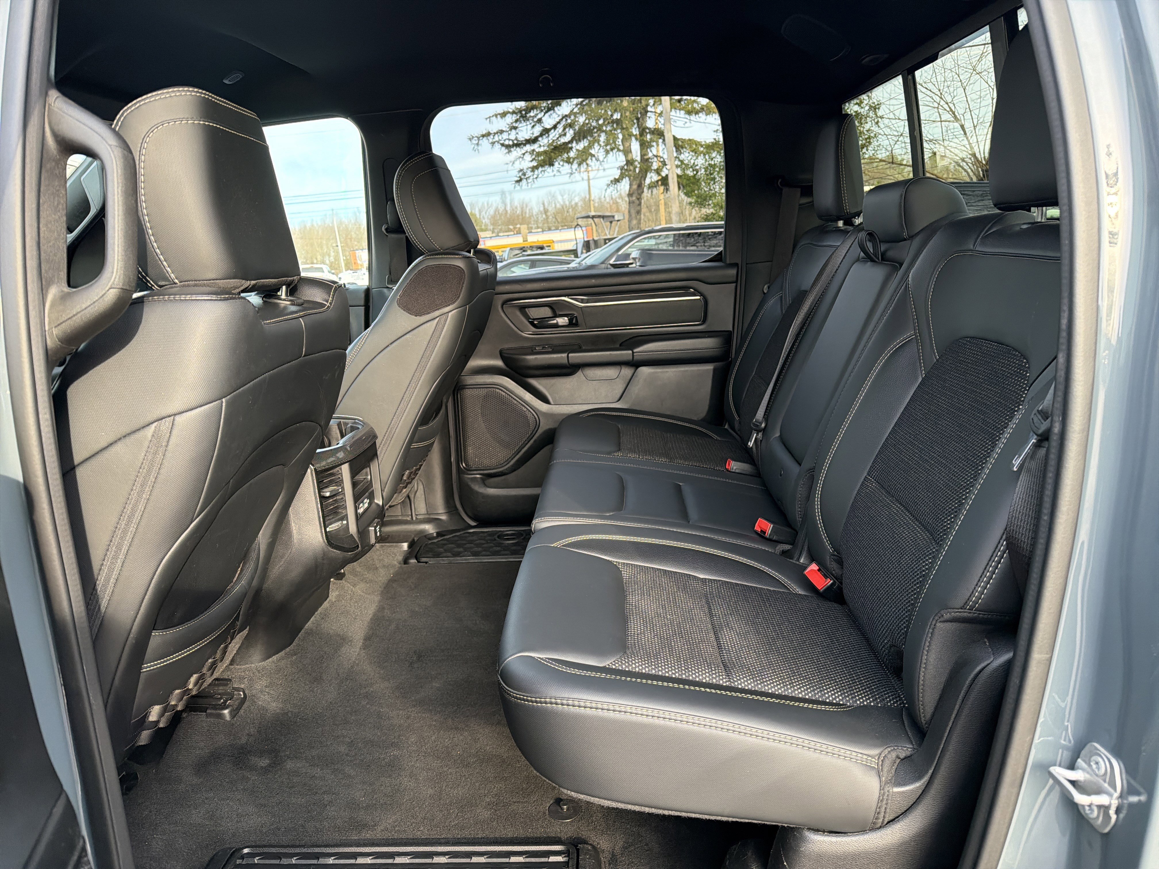 Used 2021 RAM 1500 Big Horn w/ Built-to-serve Edition image 11