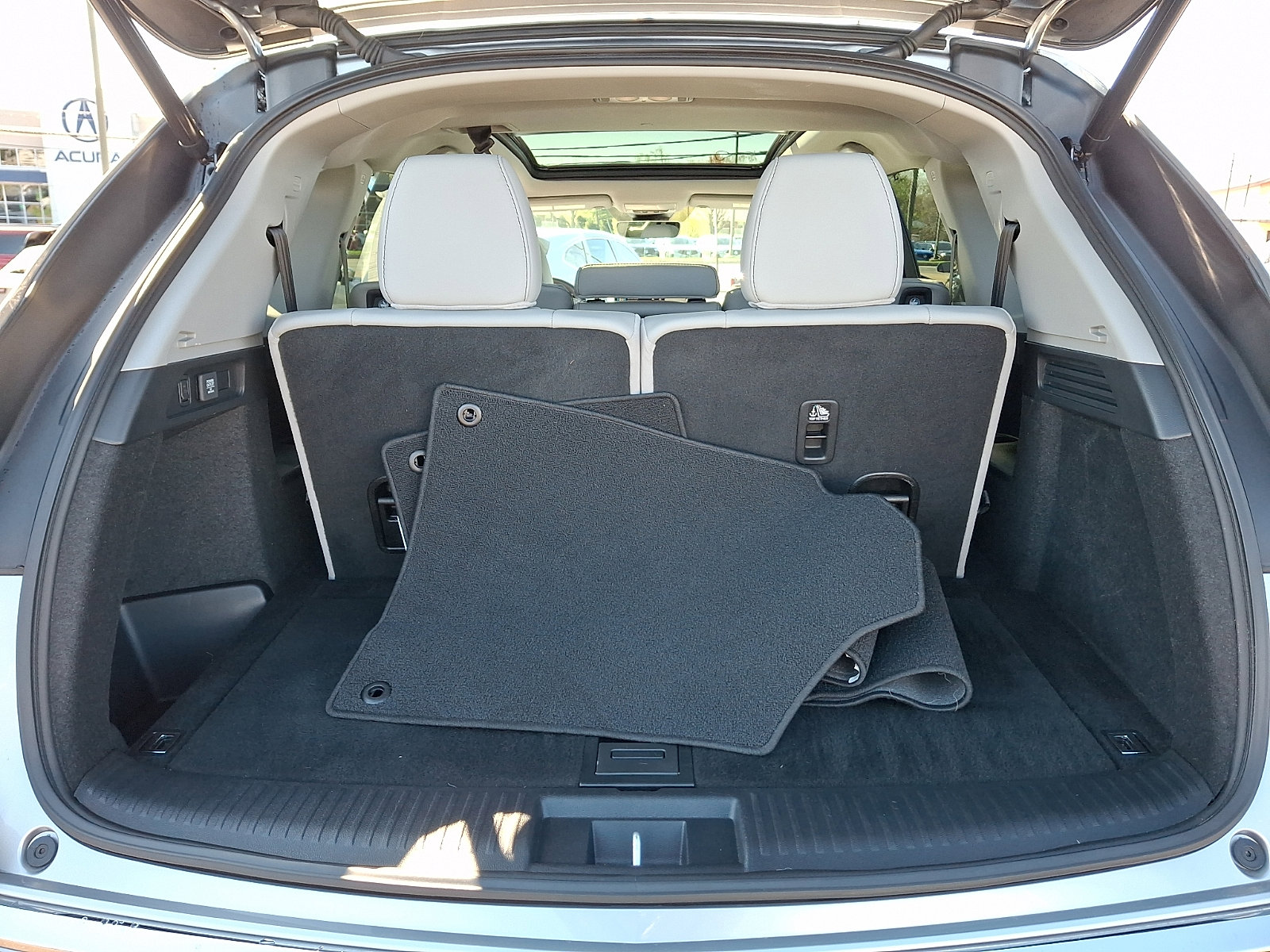 Certified 2023 Acura MDX w/ Technology Package image 32