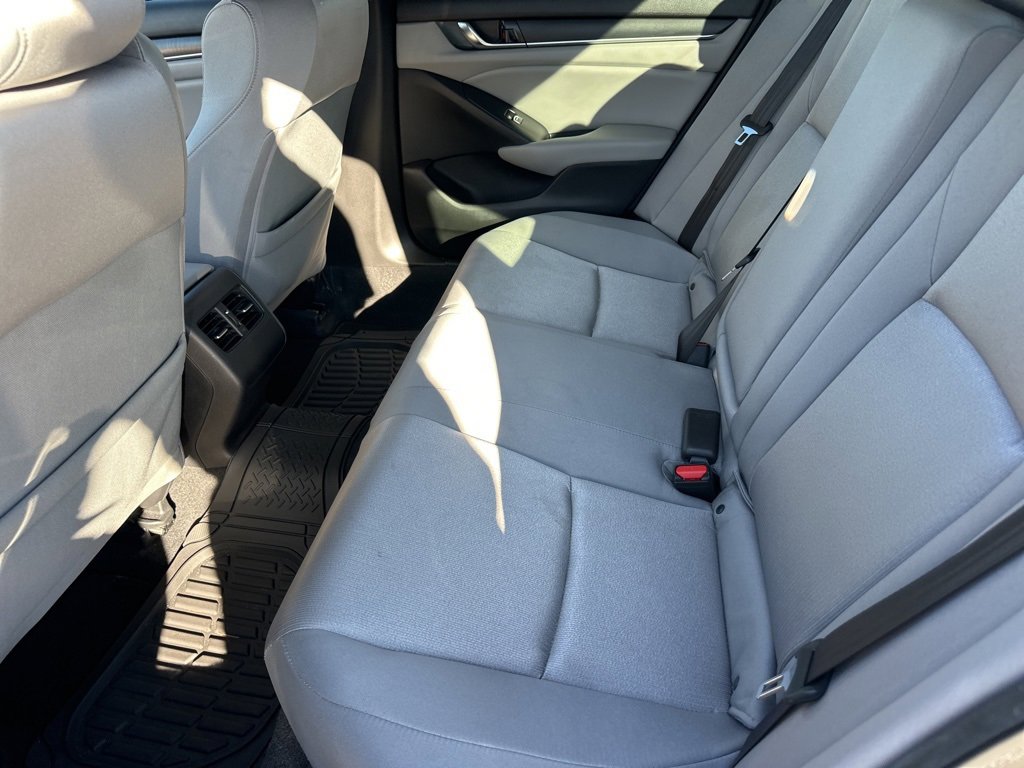 Used 2020 Honda Accord EX image 4