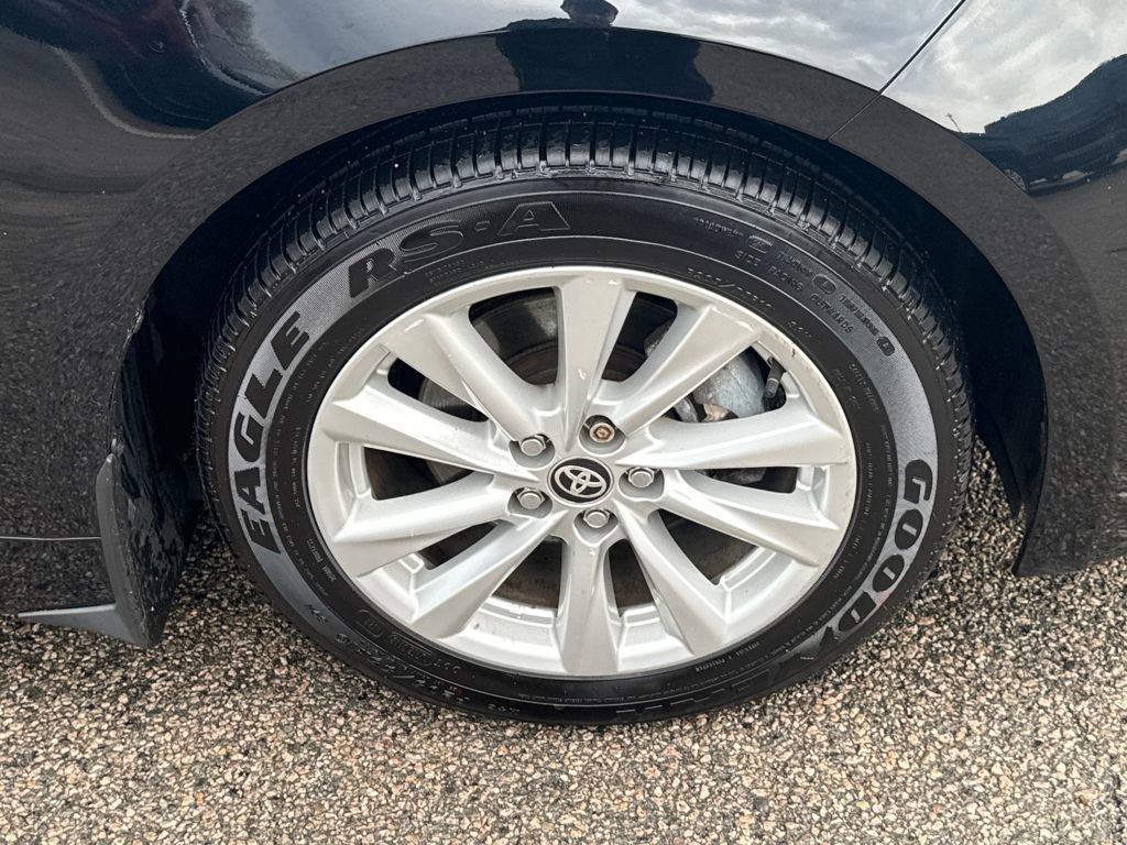 Used 2023 Toyota Corolla SE image 37