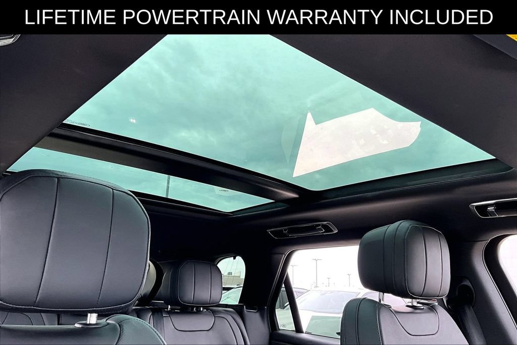 Used 2025 Land Rover Range Rover Sport SE AWD/4WD image 21