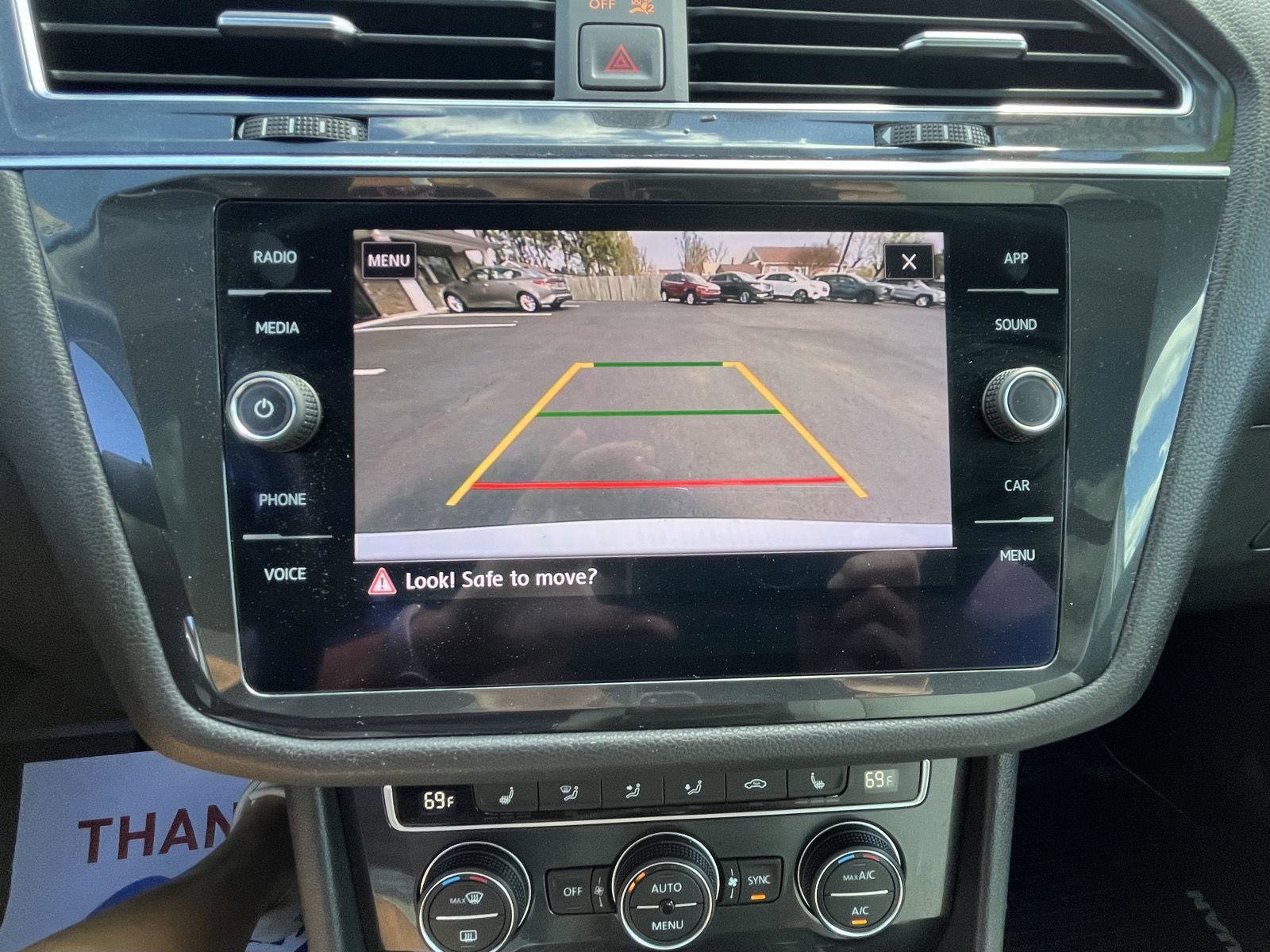 Used 2019 Volkswagen Tiguan SE w/ Panoramic Sunroof Package image 8