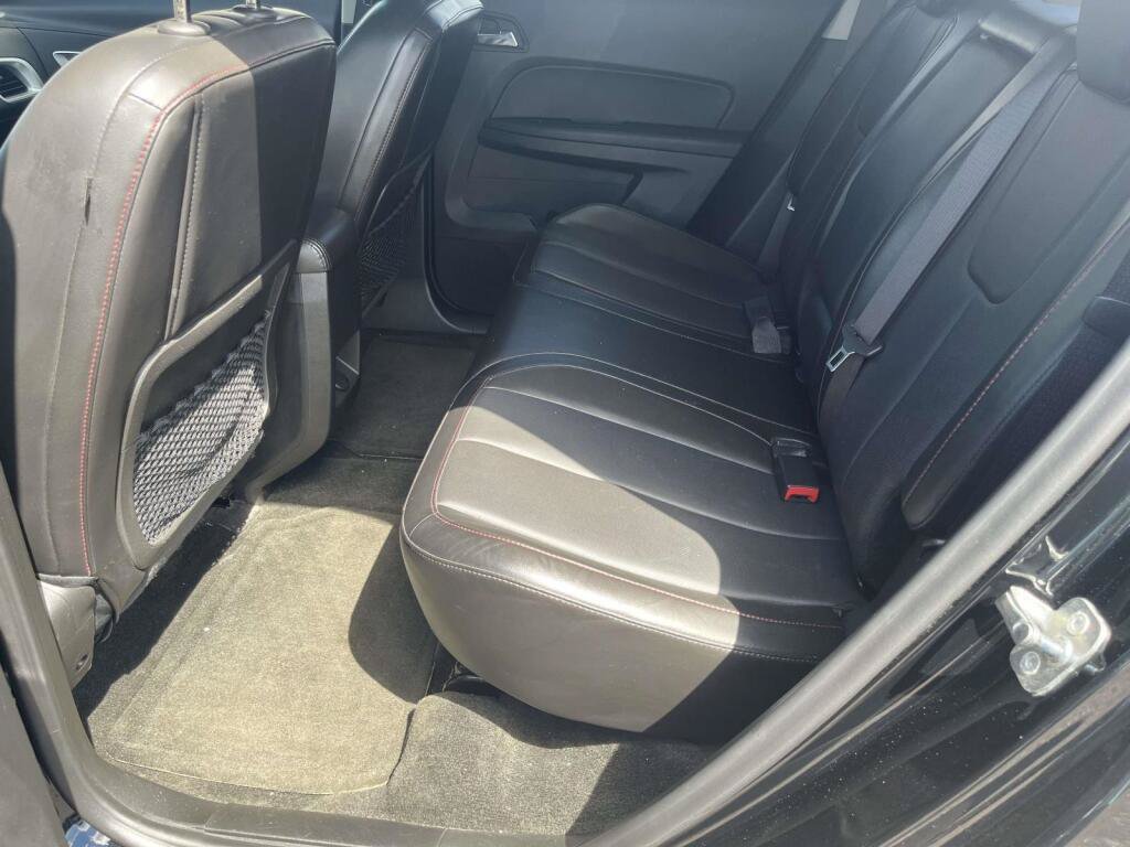 Used 2017 Chevrolet Equinox LT w/ Midnight Edition FWD image 17