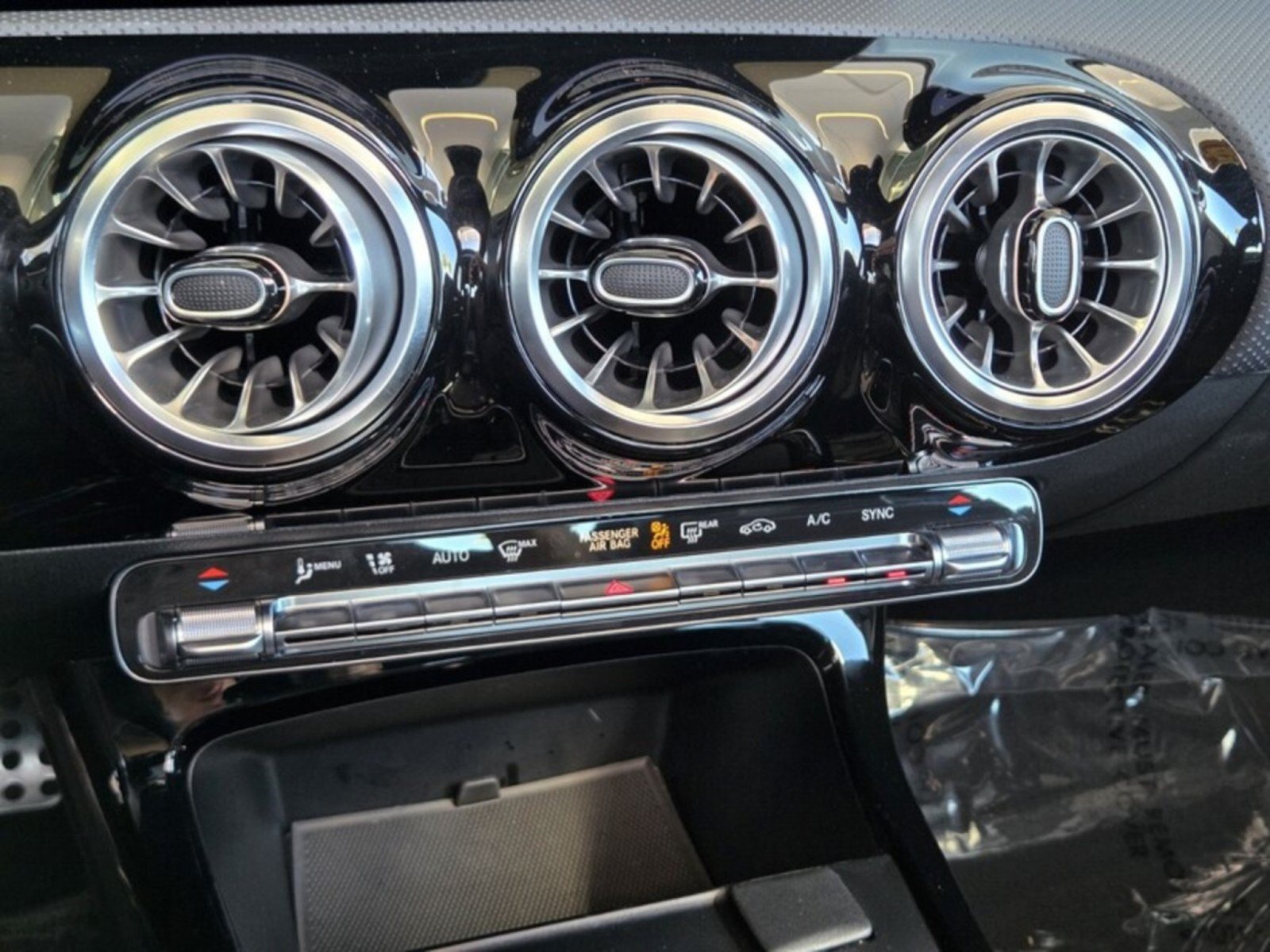 Certified 2023 Mercedes-Benz CLA 250 image 31