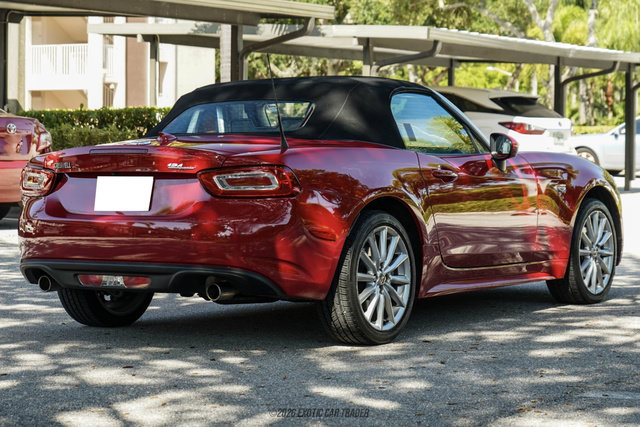 Used 2020 FIAT 124 Spider Lusso RWD image 18