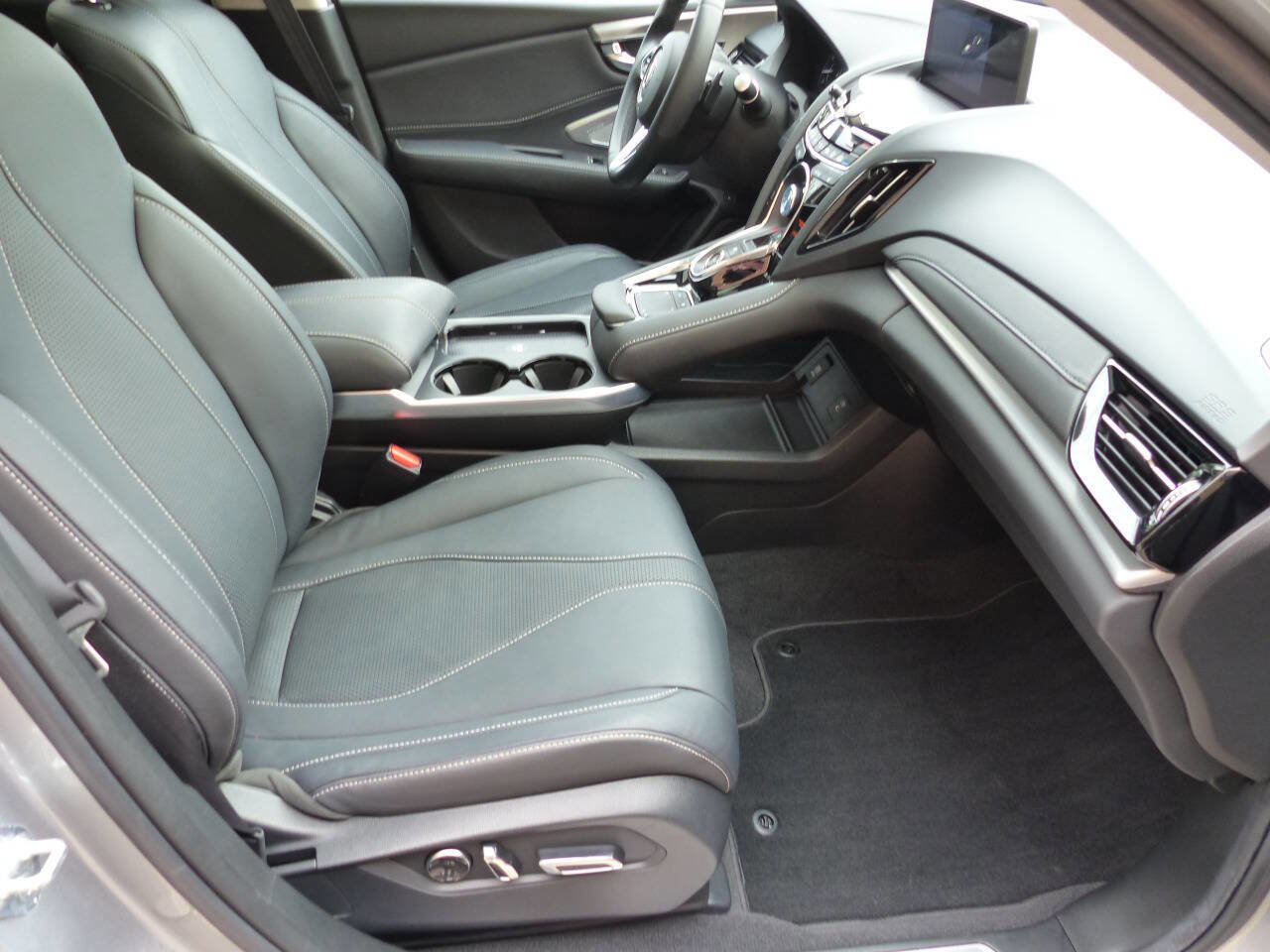 Used 2025 Acura RDX SH-AWD w/ Technology Package image 30