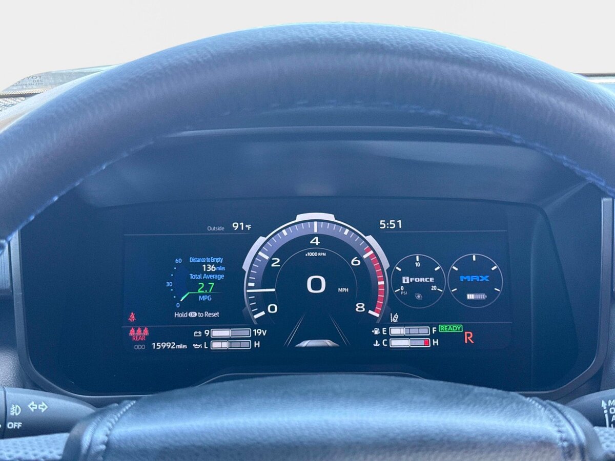 Used 2024 Toyota Tundra Platinum RWD image 29