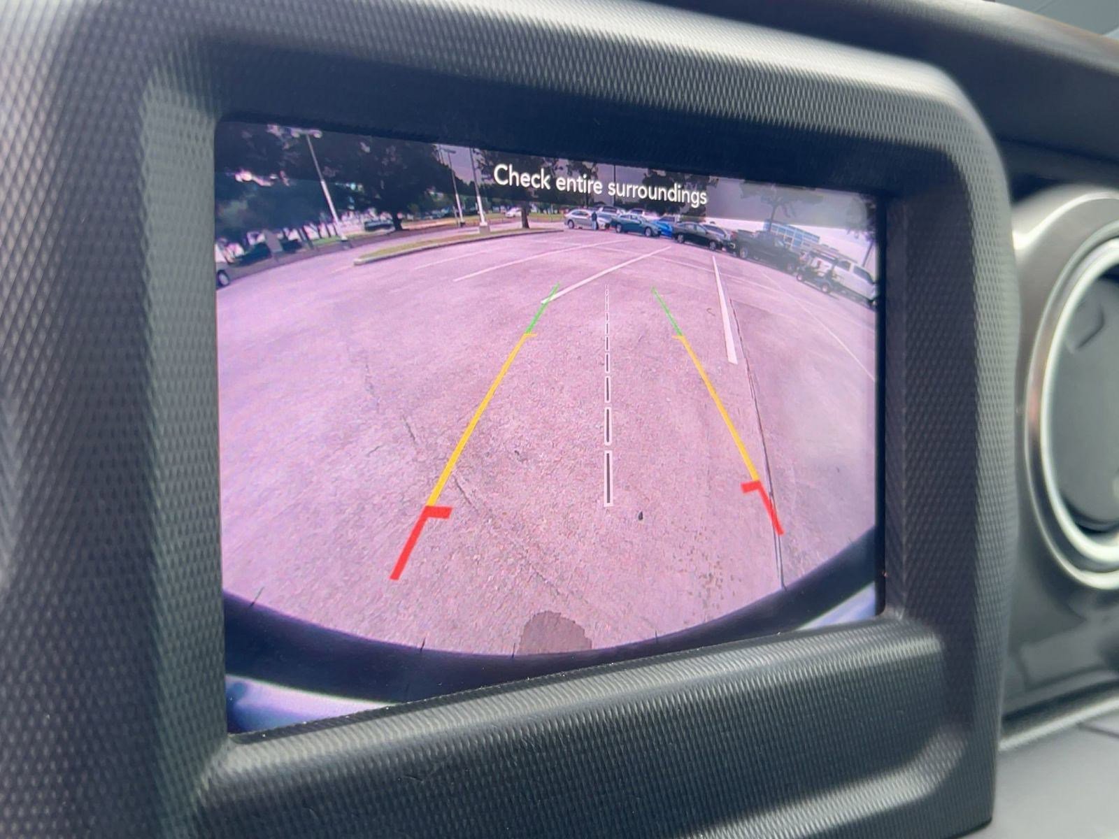 Used 2019 Jeep Wrangler Unlimited Sahara image 25