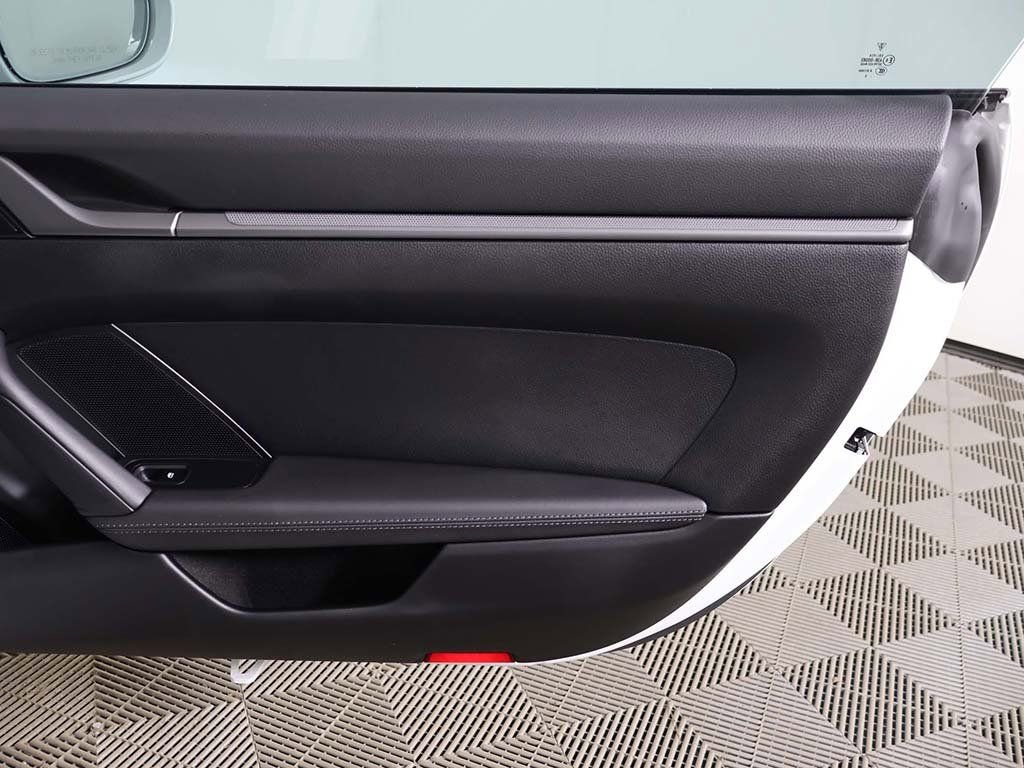 Used 2024 Porsche 911 Carrera S image 18