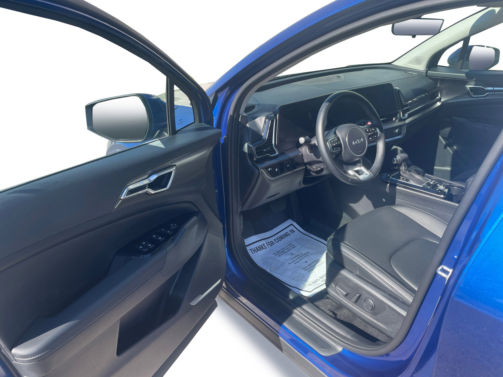 Used 2025 Kia Sportage EX image 2