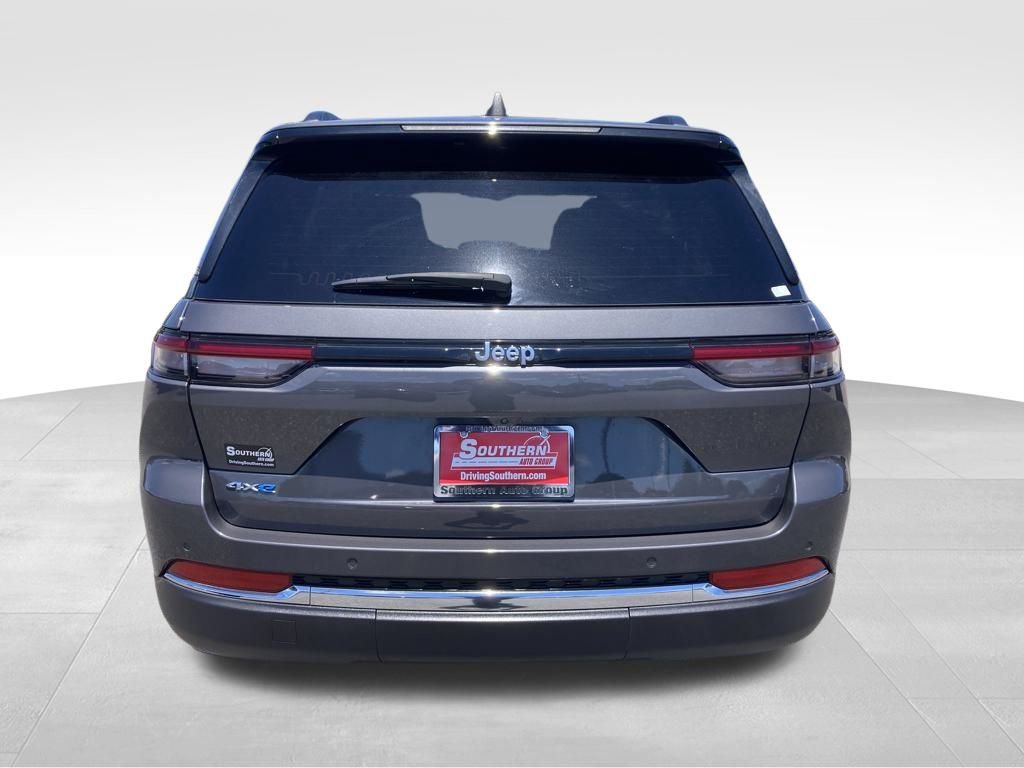 New 2024 Jeep Grand Cherokee Limited 4xe image 4
