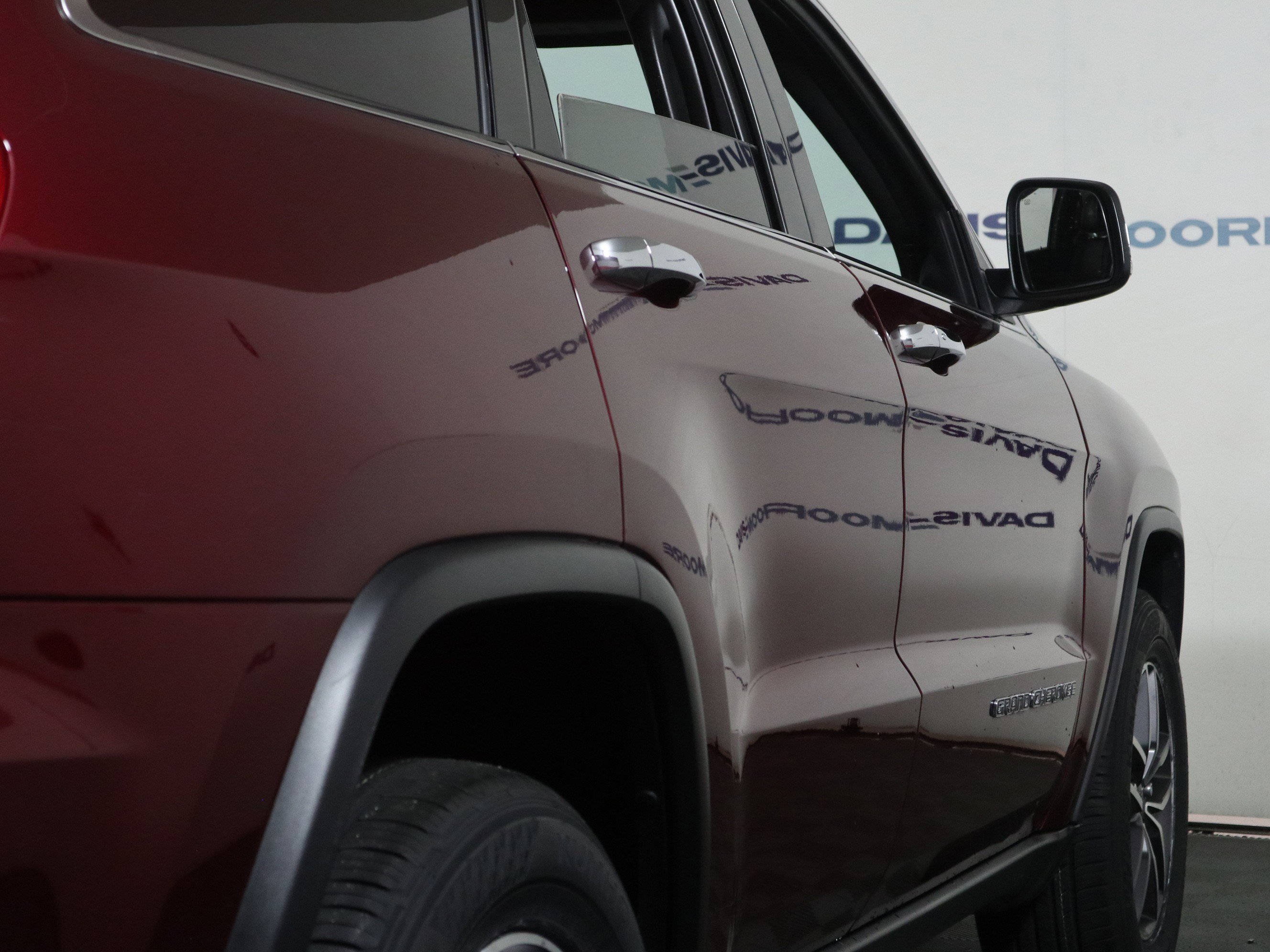 Used 2020 Jeep Grand Cherokee Limited w/ Luxury Group II image 5