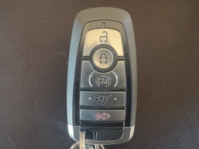 Used 2022 Ford Explorer XLT w/ Equipment Group 202A AWD/4WD image 36