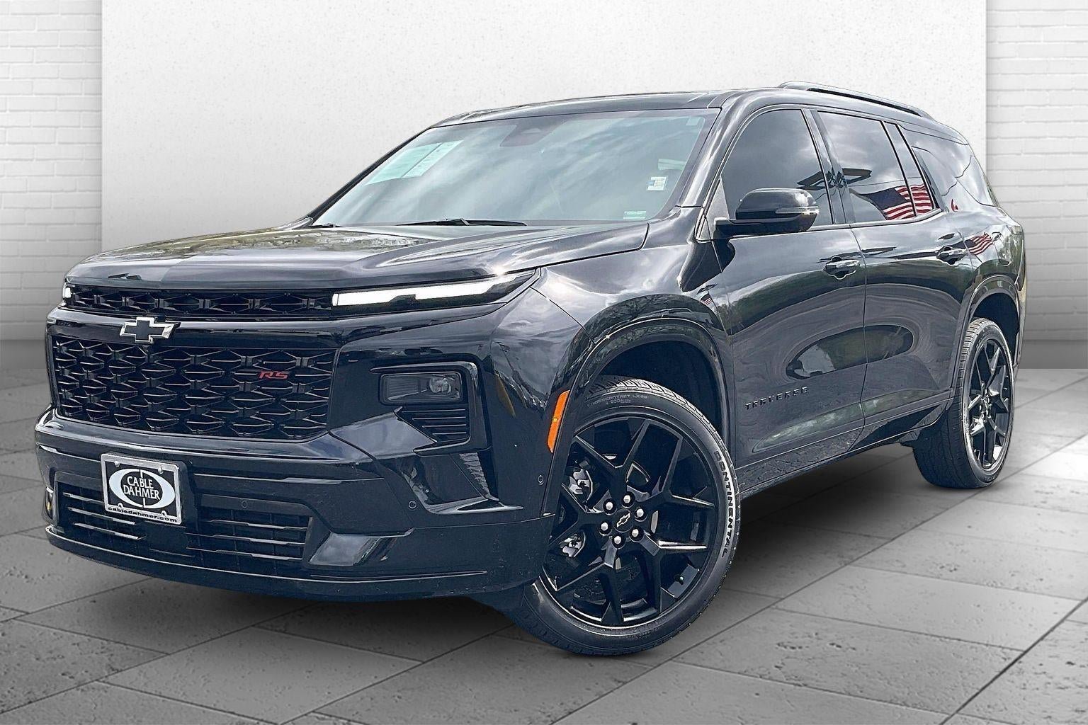 Used 2024 Chevrolet Traverse RS image 13
