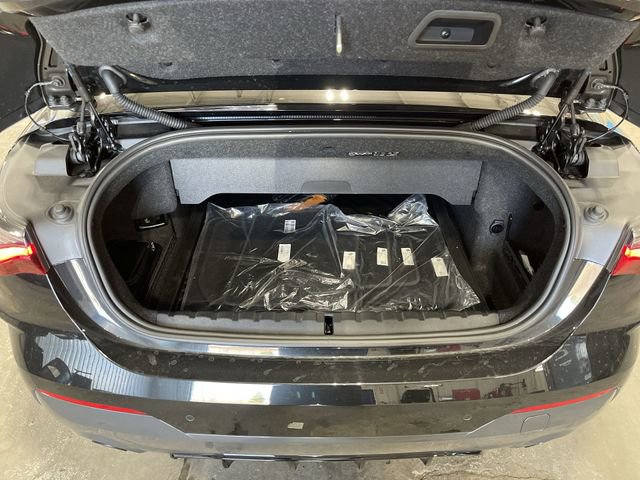 Used 2023 BMW 430i xDrive Convertible w/ M Sport Package image 24