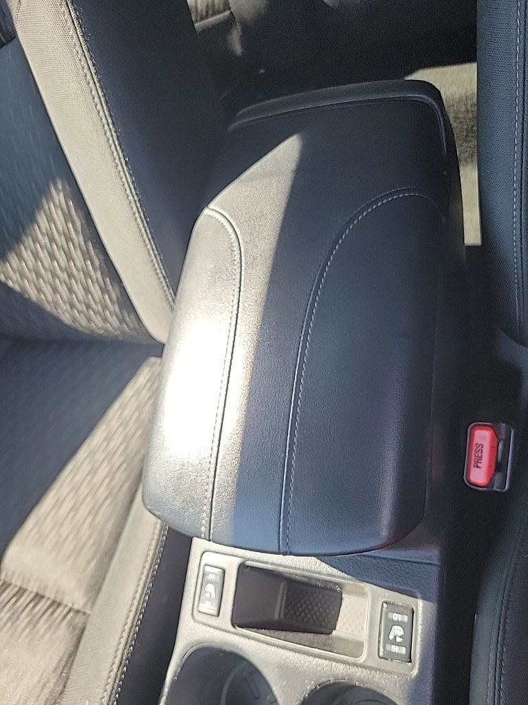 Used 2019 Nissan Rogue SV image 30