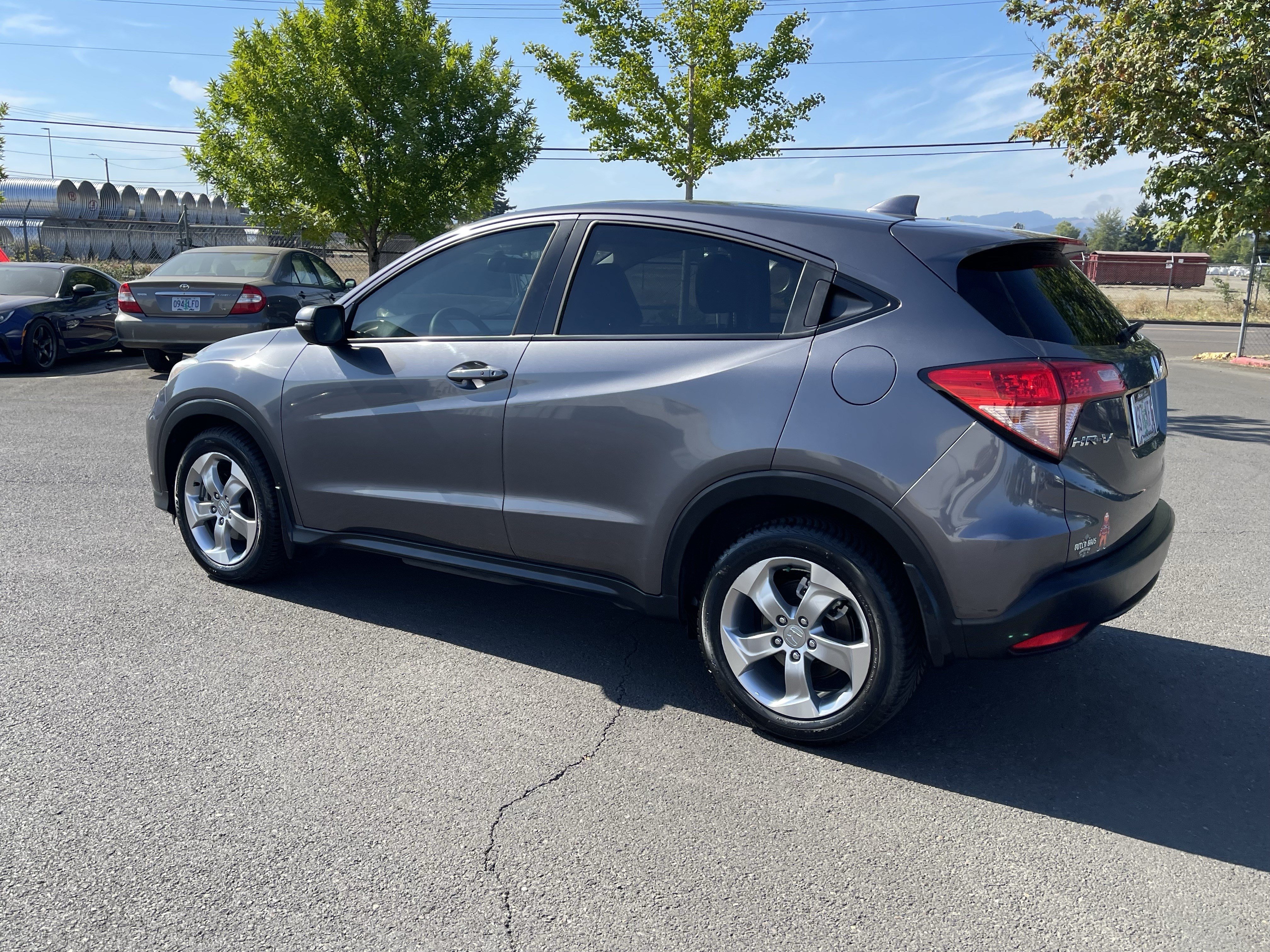 Used 2017 Honda HR-V EX image 3