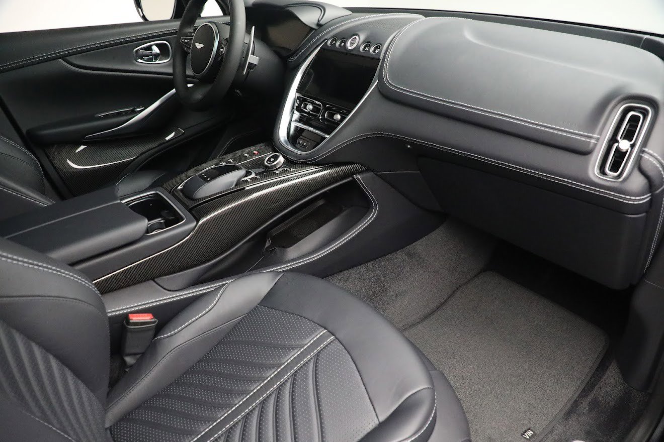 Used 2023 Aston Martin DBX 707 image 22