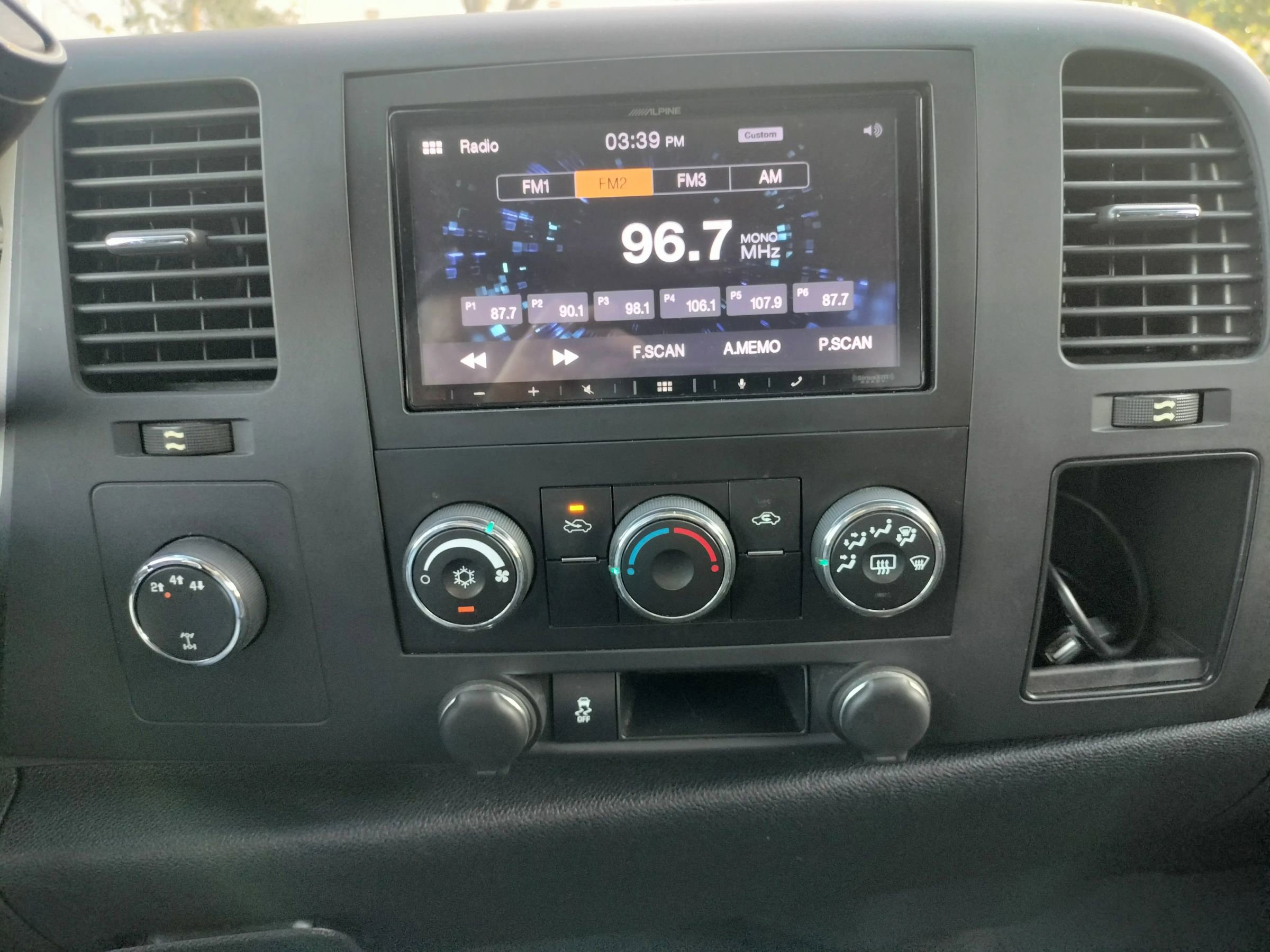 Used 2012 Chevrolet Silverado 2500 LT w/ Snow Plow Prep Package image 31