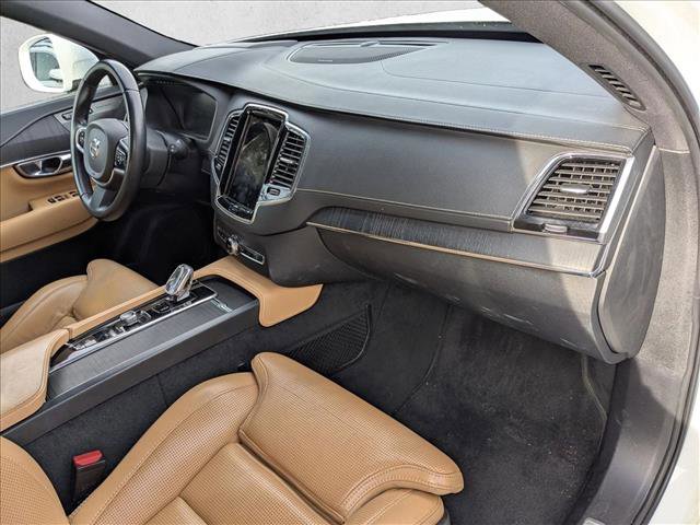 Used 2021 Volvo XC90 T8 Inscription w/ Advanced Package image 18
