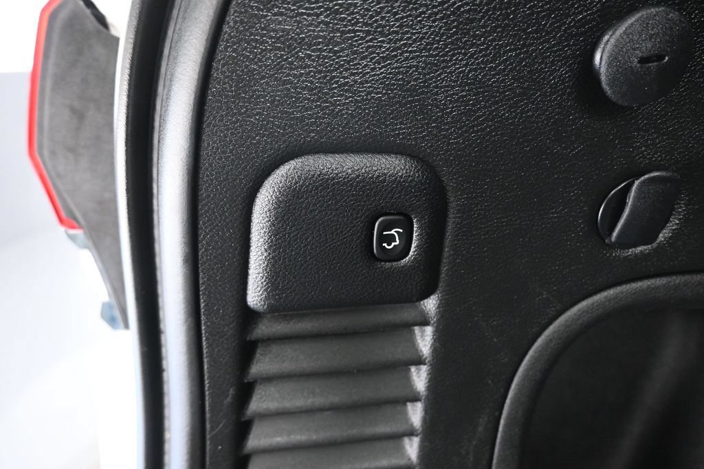 Used 2021 Jeep Grand Cherokee Limited AWD/4WD image 47