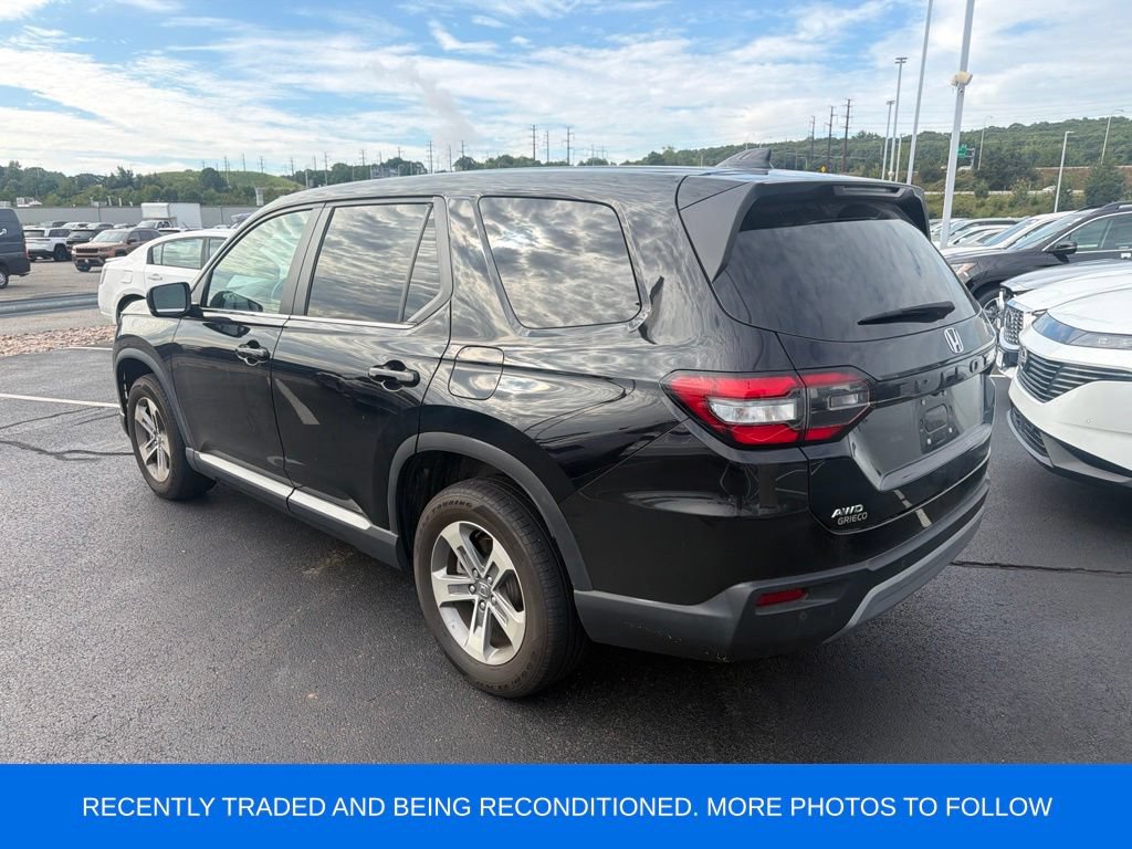 Used 2025 Honda Pilot EX-L image 4