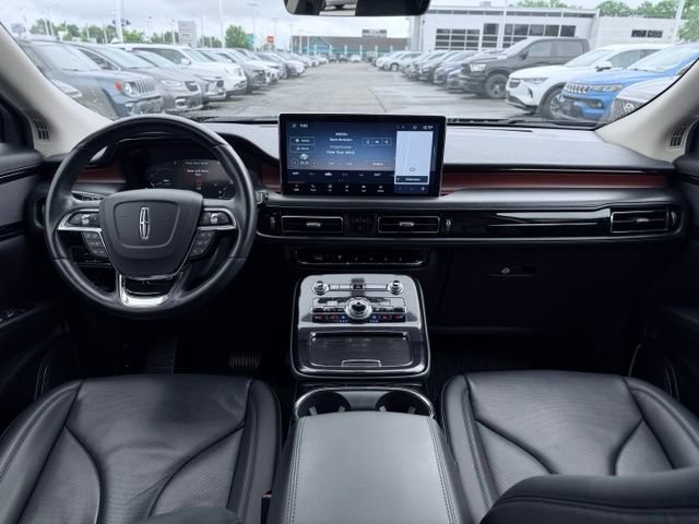 Used 2022 Lincoln Nautilus Reserve AWD/4WD image 27