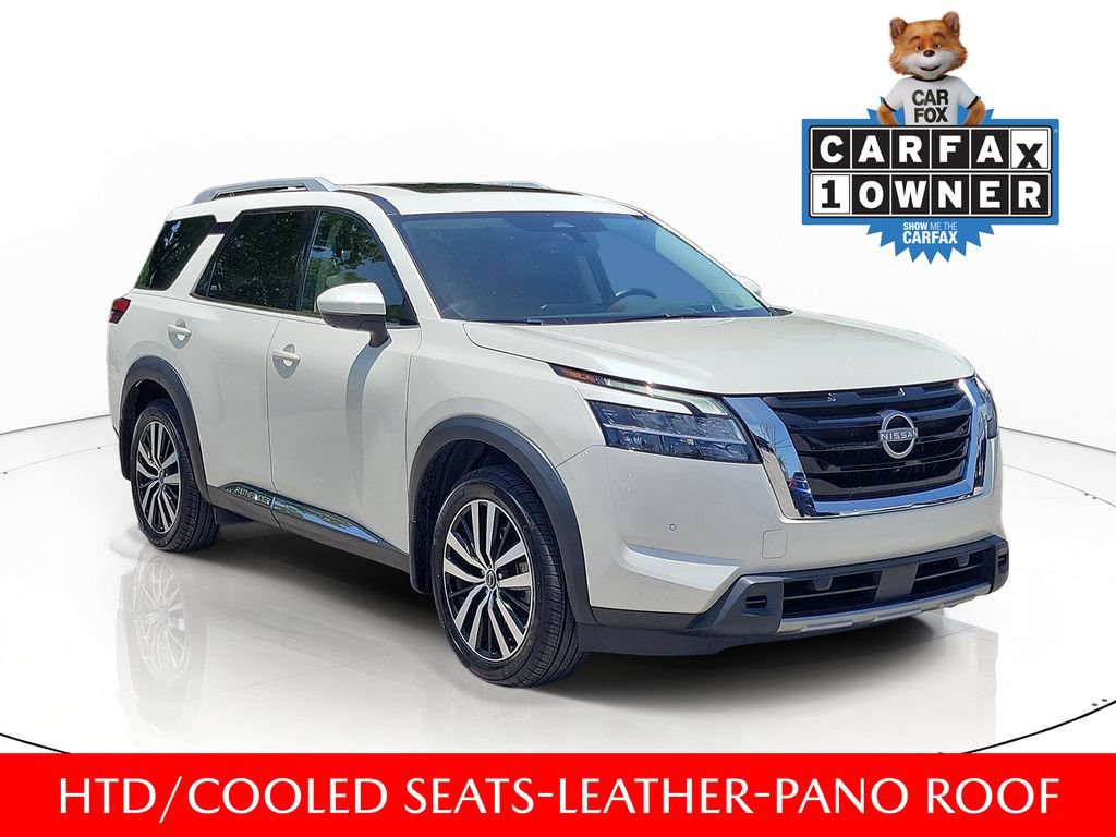 Certified 2024 Nissan Pathfinder Platinum FWD image 1