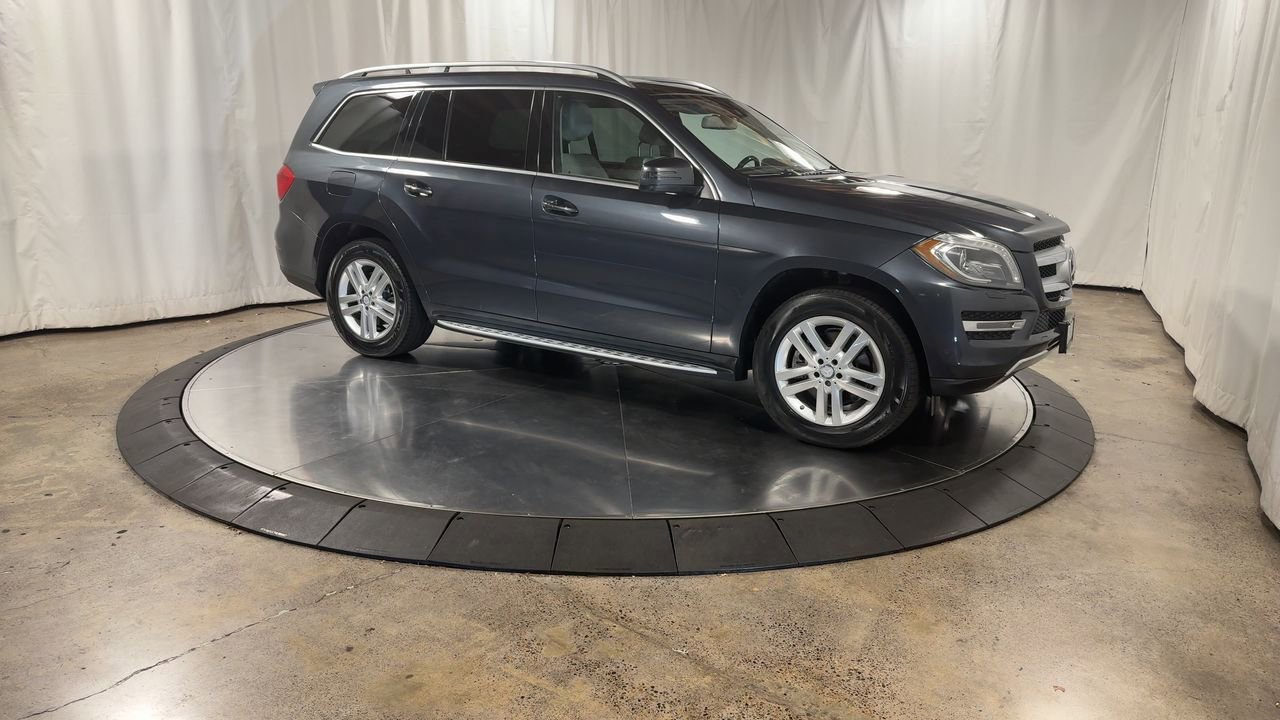Used 2016 Mercedes-Benz GL 450 4MATIC image 3