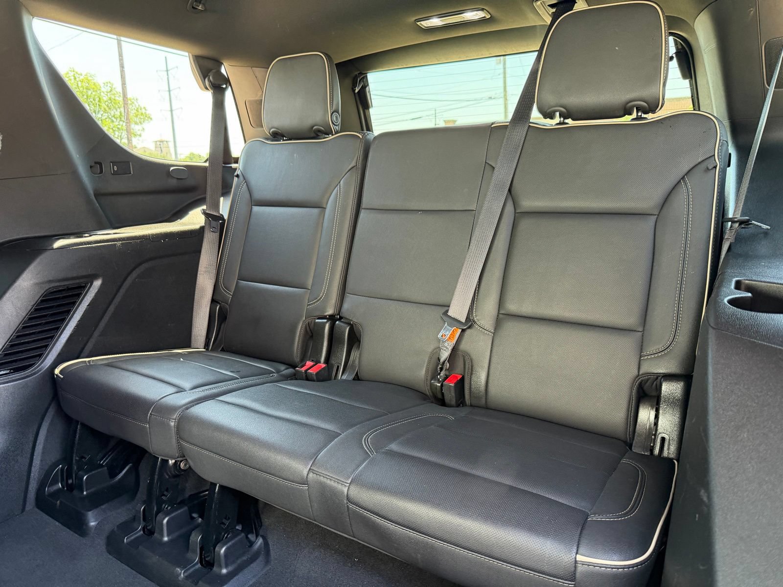 Used 2022 Chevrolet Tahoe Premier w/ Texas Edition RWD image 21