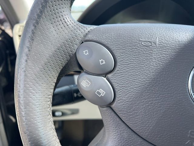 Used 2009 Mercedes-Benz E 350 4MATIC Sedan image 14