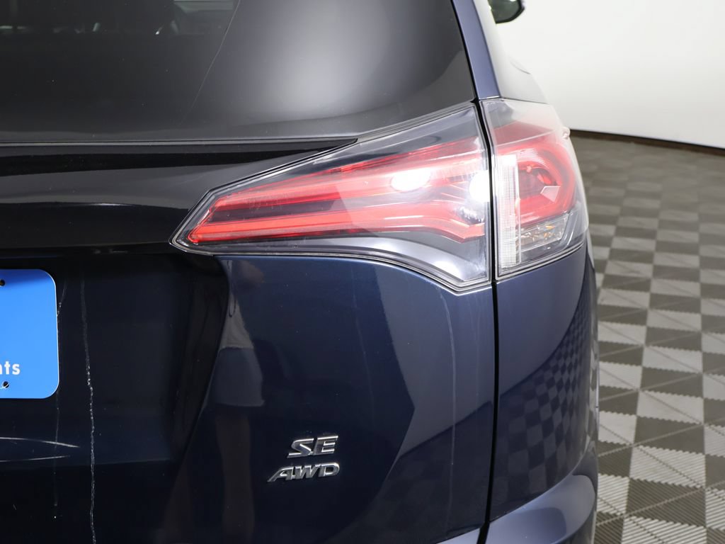 Used 2017 Toyota RAV4 SE AWD/4WD image 16