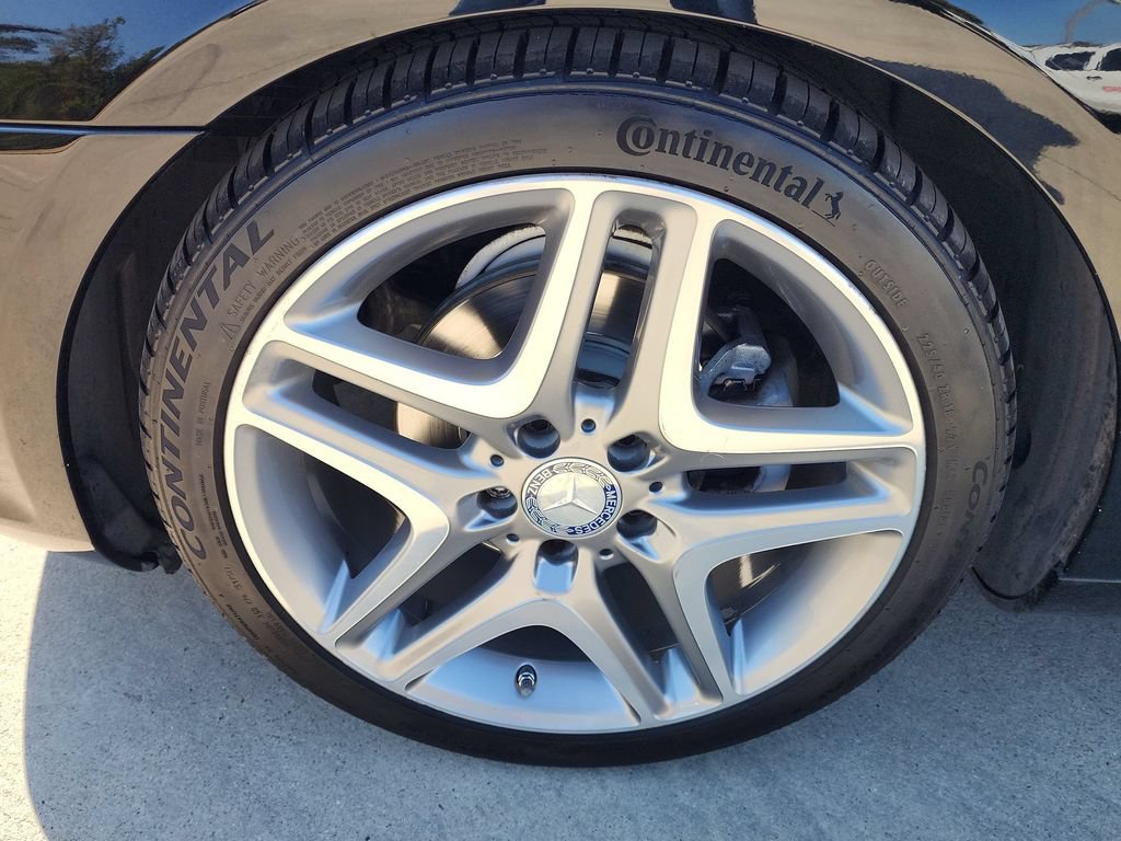 Used 2015 Mercedes-Benz SLK 250 image 10