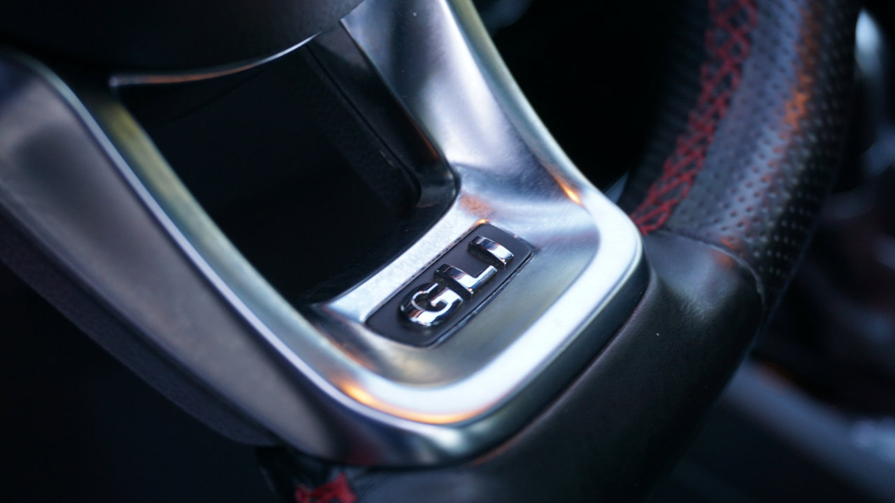 Used 2015 Volkswagen Jetta GLI SE image 30