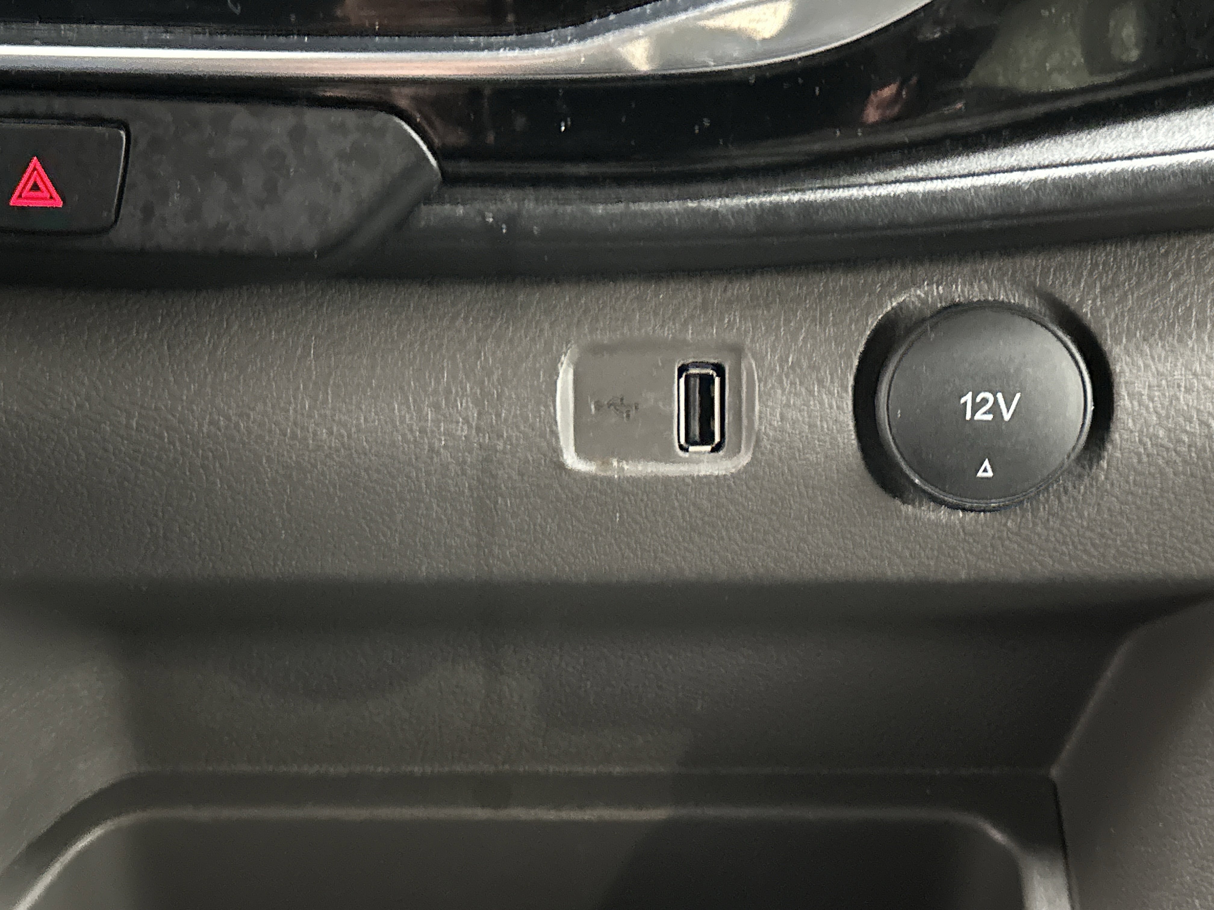 Used 2023 Ford Transit 350 XLT image 36