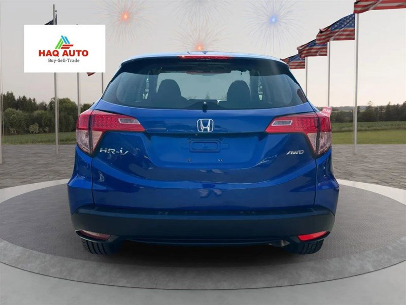 Used 2018 Honda HR-V LX image 6