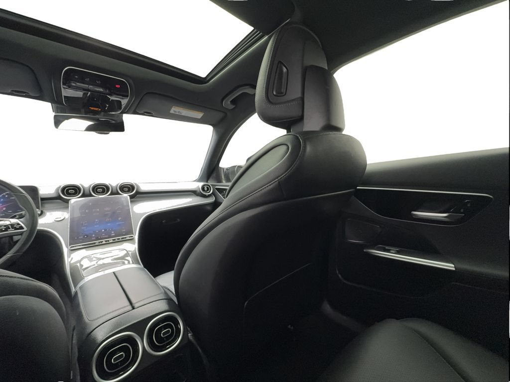 Used 2023 Mercedes-Benz C 300 Sedan image 40
