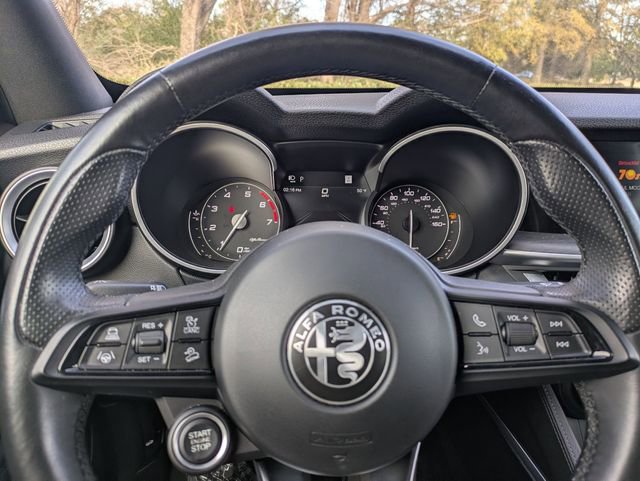 Used 2021 Alfa Romeo Stelvio Ti w/ Active Assist 2 Package TI AWD/4WD image 15