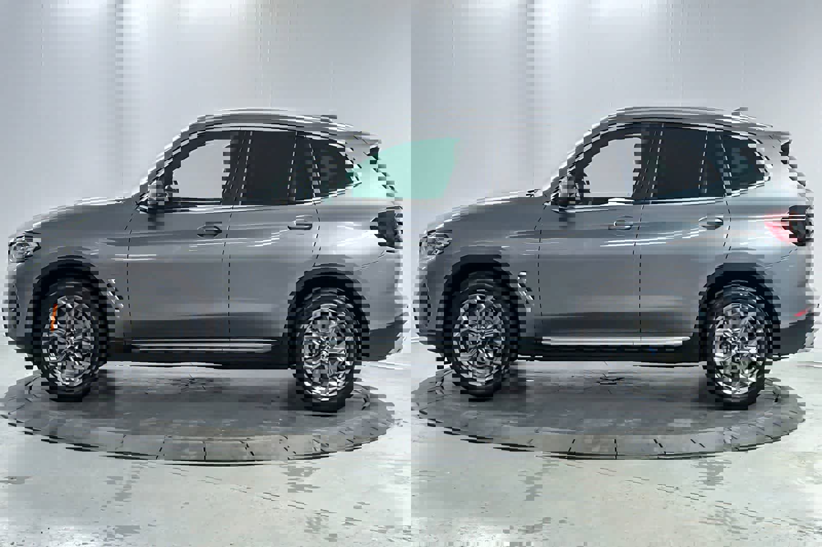 Used 2023 BMW X3 sDrive30i w/ Convenience Package image 5