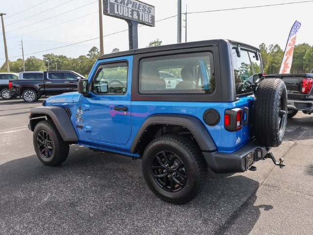 Used 2022 Jeep Wrangler Sport AWD/4WD image 6
